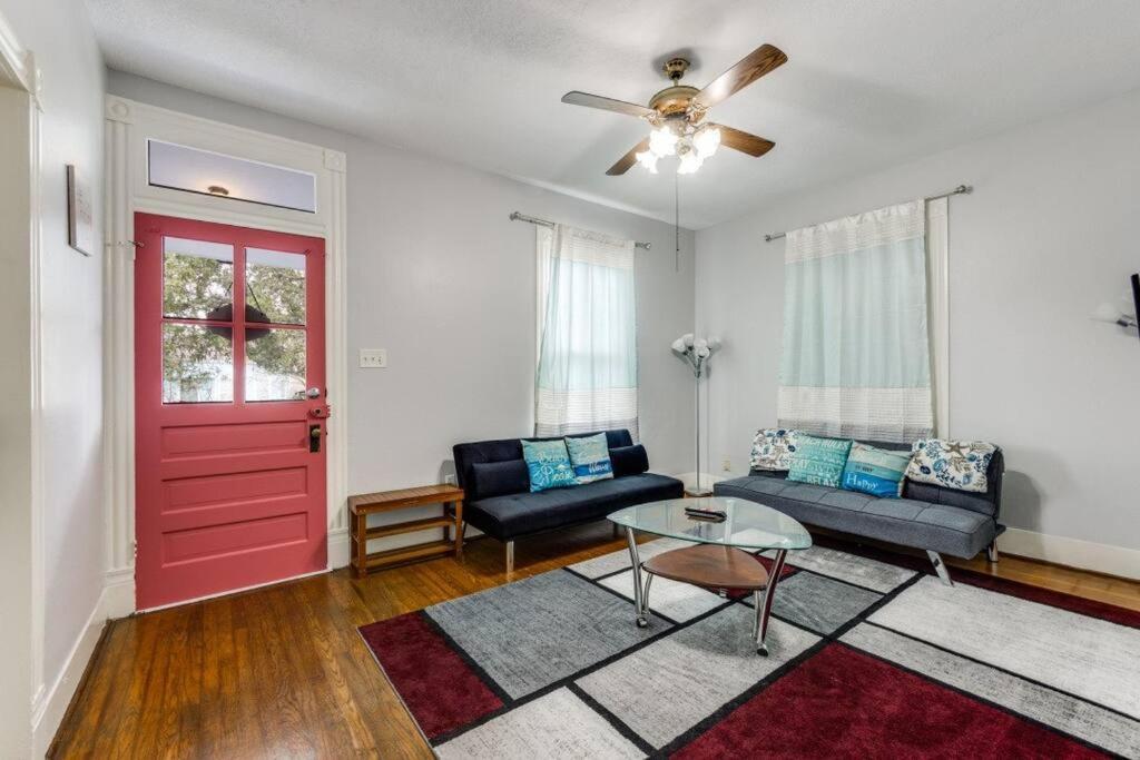 Cozy Sea Breeze Bungalow - 2 Mins To The Beach Galveston Exterior foto